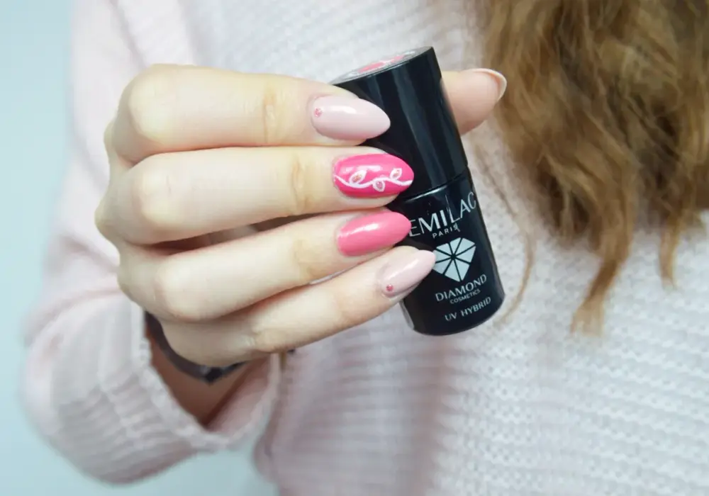 Jak długo robi się manicure hybrydowy? Czas, który warto znać