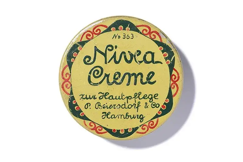 Kto wynalazł krem Nivea? Odkryj historię jego twórcy i receptury