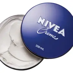 Czy krem Nivea naprawdę pomaga na pryszcze? Sprawdź skuteczność