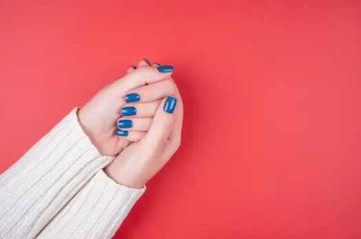 Z czego jest manicure tytanowy? Poznaj skład i jego korzyści
